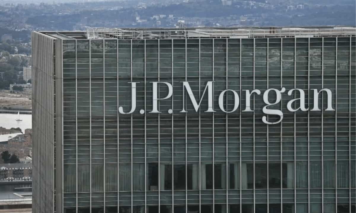 JPMorgan And Goldman Sachs Issue Bearish Warning Before Bitcoin Halving