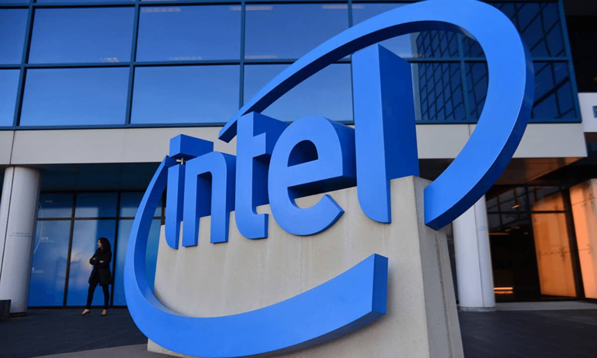 Intel Launches New Energy-Efficient Chip for Bitcoin Mining