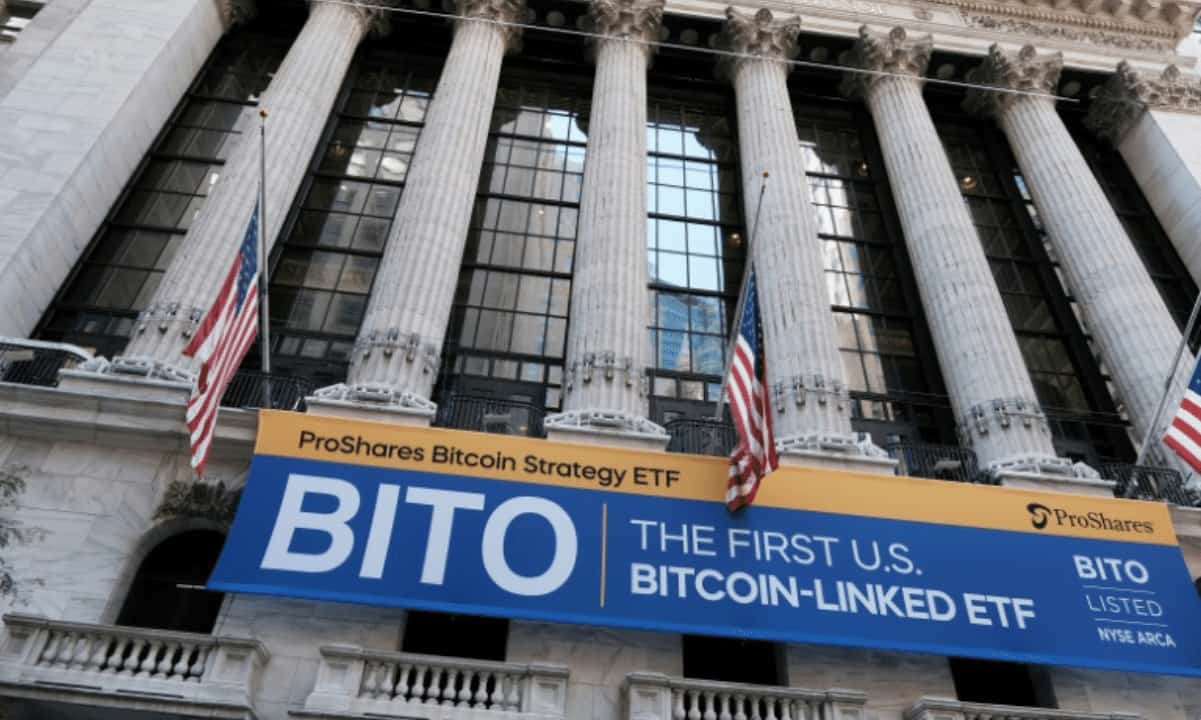 First U.S. Bitcoin ETF Reaches Record AUM, Tops .47 Billion