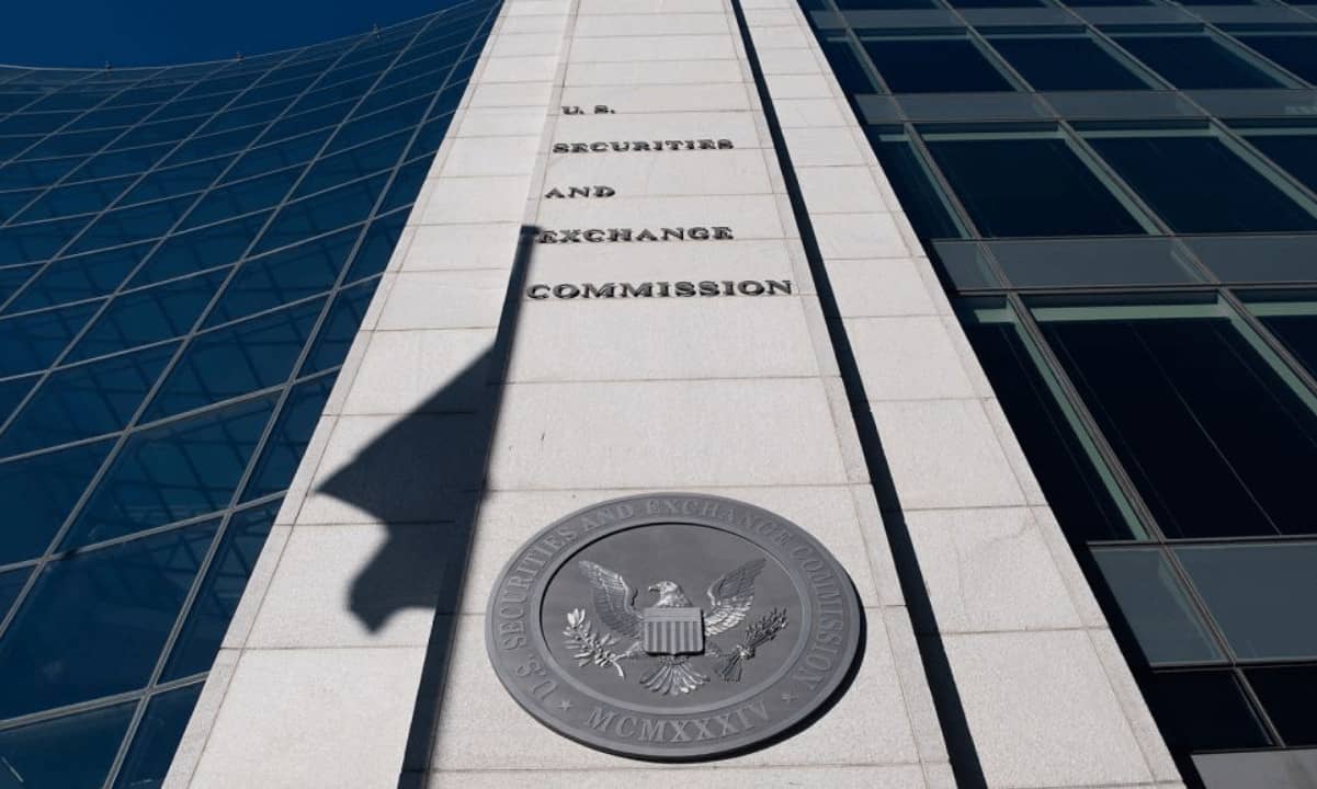 SEC Investigations Push Investors Toward Crypto: Study