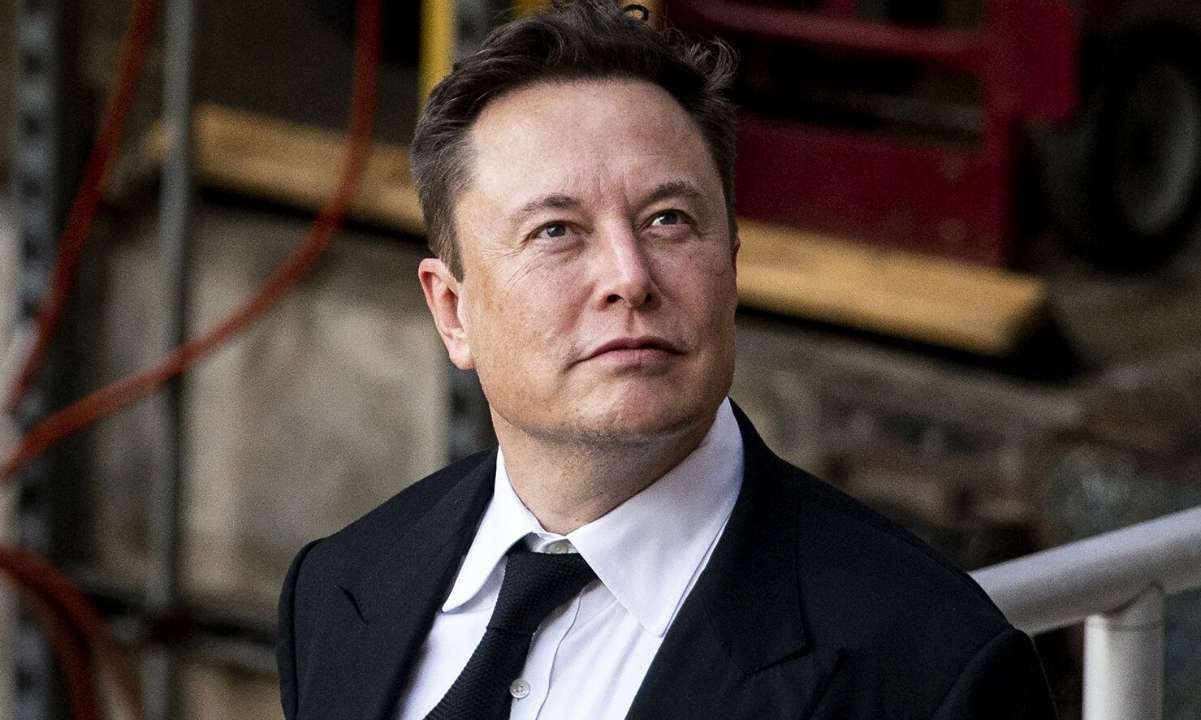 Elon Musk Labels Metaverse a Buzzword, Says Neuralink is Better