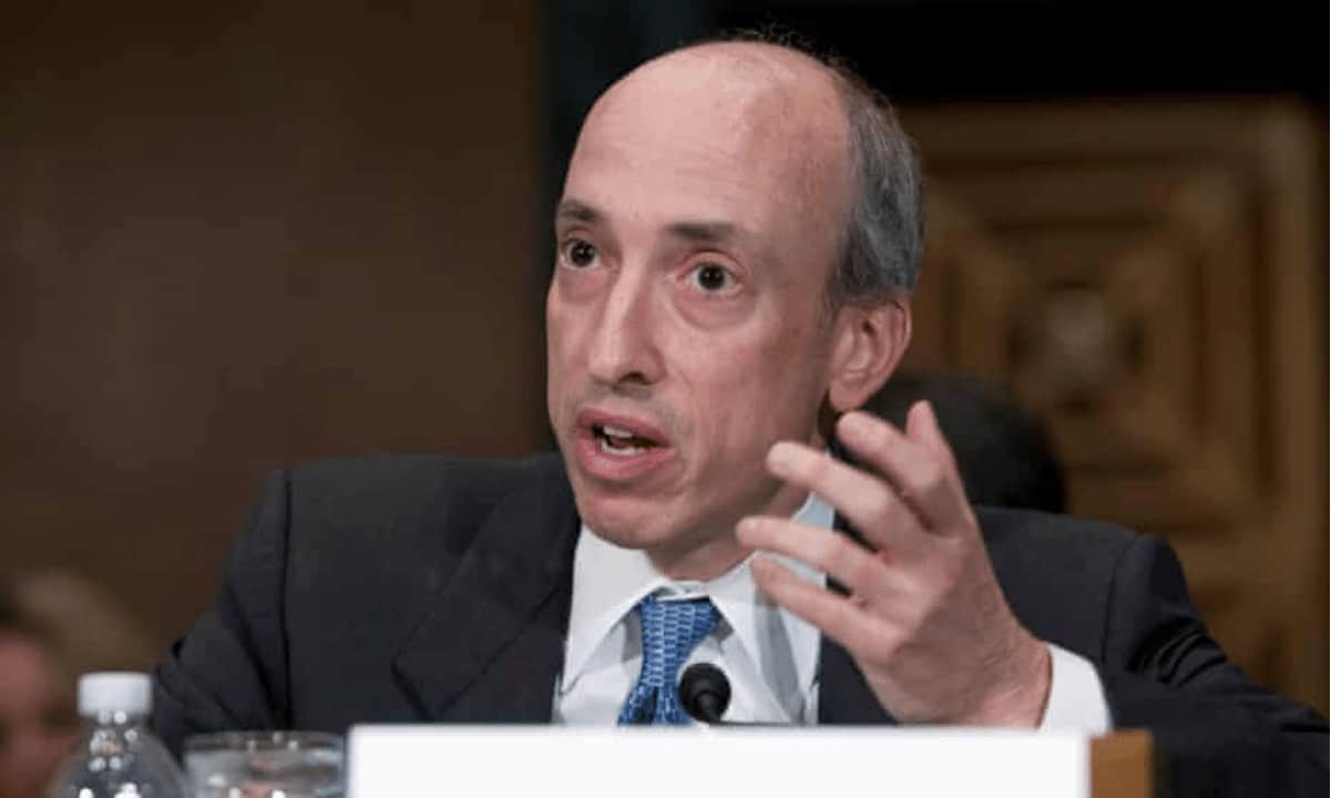 SEC Chair Seeks Formal Deal With the CFTC for Crypto Regulation 