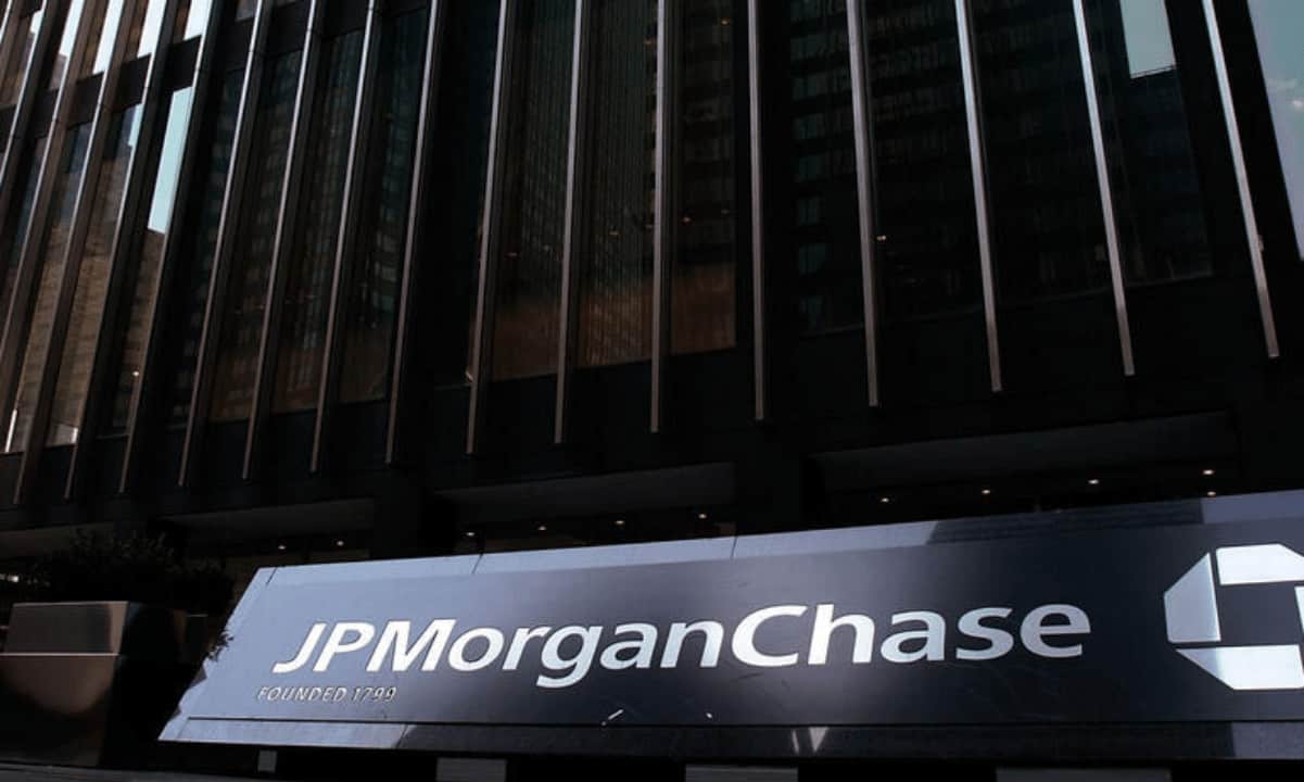 JPMorgan’s JPM Coin Processes Over  Billion in Daily Transactions: Report