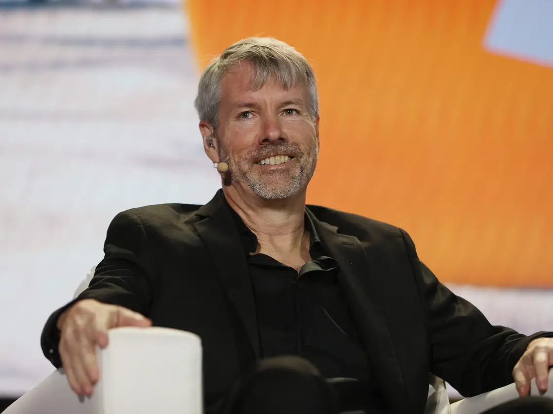 MicroStrategy Founder Michael Saylor Nets $370M From MSTR Sales