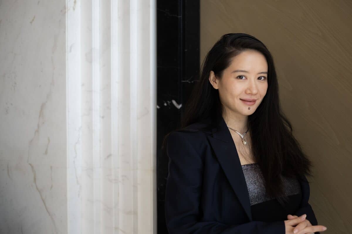 Binance’s Yi He Speaks About SEC Combat and Her Dating With CZ