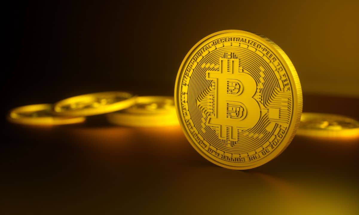 Bitcoin Will be Scarcer Than Gold After Halving, $500K BTC Price Predicted